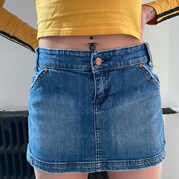 Y2K FIORUCCI MINI SKIRT! - Picture 3 of 5